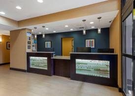 Best Western Plus Gadsden Hotel & Suites 2