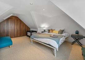 Perfect Location, dog Friendly Beautiful Home 3