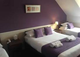 Aberdour Hotel, Stables Rooms & Beer Garden 5