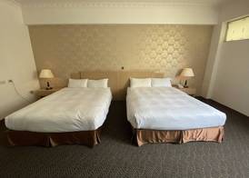 Dreamer Hotel 4