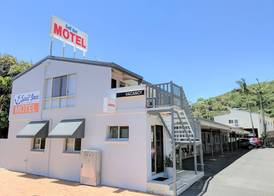 Sail Inn Motel 2