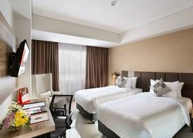 Swiss-Belhotel Karawang 5