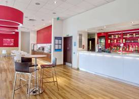 Travelodge Birmingham Central Bull Ring 5