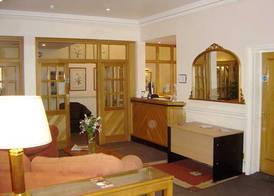 New County Hotel & Serviced Apartments by RoomsBooked 5