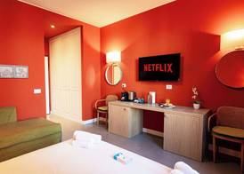 SGS Suite Lake Como 5