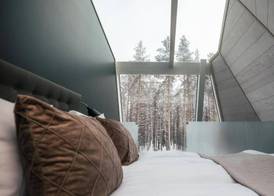 Glass Resort 4
