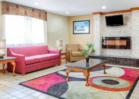Quality Inn Ottawa near Starved Rock State Park 4