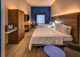 Holiday Inn Express & Suites RENO AIRPORT by IHG 3
