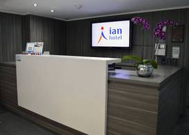 Ian Hotel 2