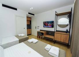 Kevin's ApartHotel 2