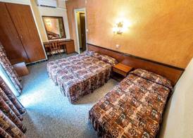Hotel Continental Calella 3
