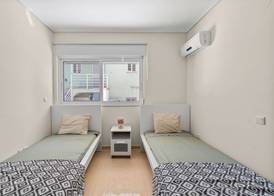 Nikiana Beach Modern Apartment 5