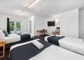 Hamilton Brisbane Airport Hotel 5