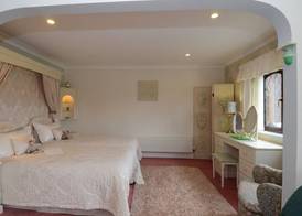 Acorn Court Country House 4