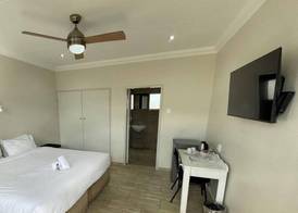 Travel Lodge 5