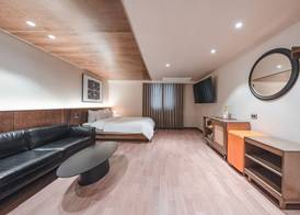 Coolstay Hotel 5