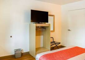 West Ashley Inn 3