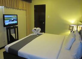 Richmond Plaza Hotel 3
