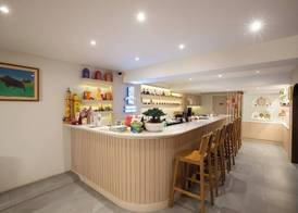 Zhennan Teabar Hotel 4
