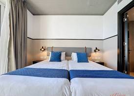 South 32 Hotel by Zzzing 5