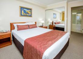 Springwood Tower Apartment Hotel 4