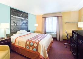 Super 8 by Wyndham Richmond 5