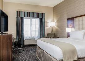 Holiday Inn Express & Suites EUREKA by IHG 5