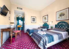 Colony Hotel 3