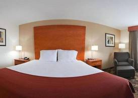 Holiday Inn Express & Suites BAINBRIDGE by IHG 3