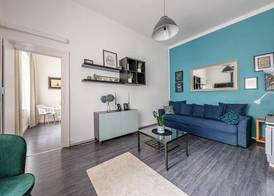 Chain Bridge Apartment 4