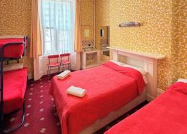 Bluedaws Private Hotel 4