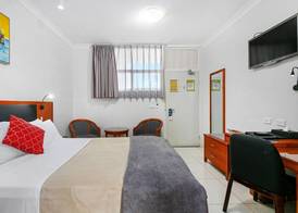 Comfort Inn & Suites Burwood 5