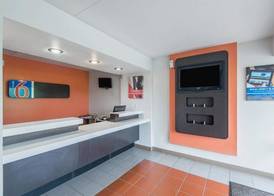 Motel 6-Overland Park, KS 5