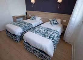 Hotel De La Mer 4