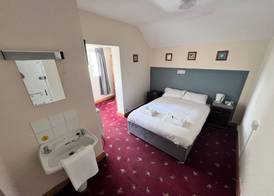 Swan Lake Hotel 5