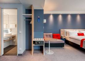 Holiday Inn Express BERLIN - ALEXANDERPLATZ by IHG 2