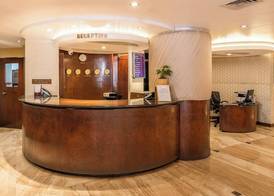 Hotel Kohinoor Continental, Airport 5