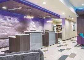 La Quinta Inn & Suites by Wyndham Enid 3
