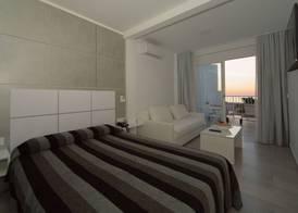 Sol Playa Suites 5