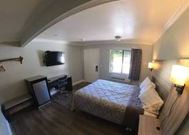 Monterey Oceanside Inn 4