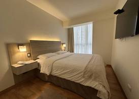 Miraflores 1 or 2 Bedroom Executive Apartment. 4