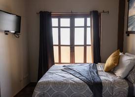 Ast Surf Hotel 5