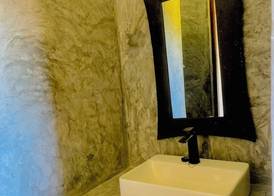 MAISON CARREE 5