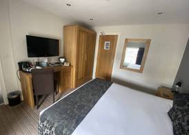 The Three Horseshoes Hotel 3