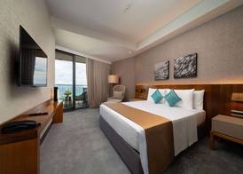 The Reef Island Resort Mactan, Cebu 4