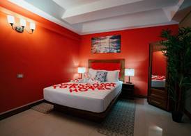 Runway Hotel 5