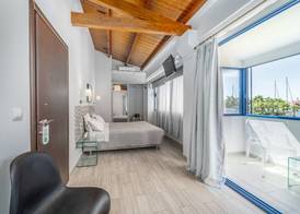 Ianos Bay 5