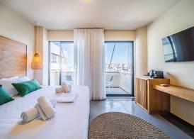 HOM54 Luxury Suites 5