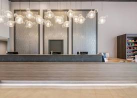 Hourglass Hotel, Trademark Collection by Wyndham 2