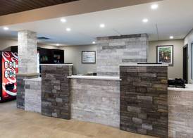 Ramada by Wyndham Revelstoke 2